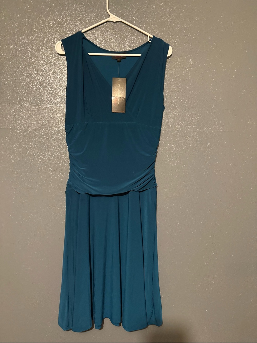 Sleeveless Teal Midi Dress with V-Neck and Ruched Waist